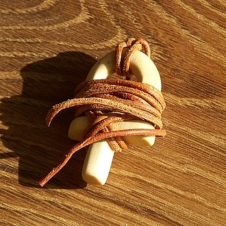 Aunk aus Rosenholz Aunk Schmuck